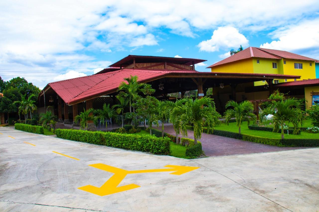 Rancho Guacamayos Hotel & Restaurantes Bonao Zewnętrze zdjęcie